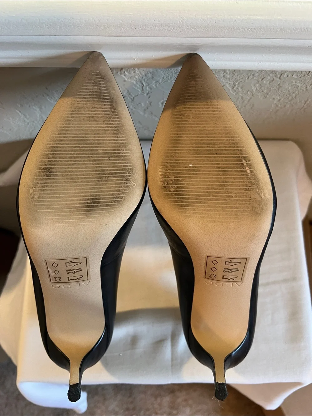 Aldo Black Pointed Leather Pumps